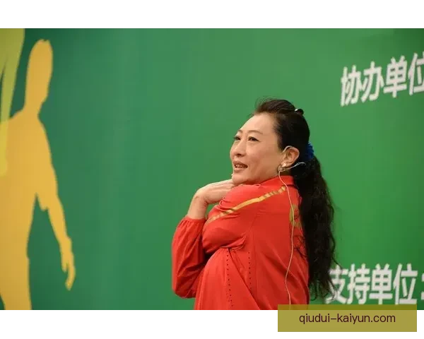 冠军背后的故事：运动员心路历程与赛场拼搏揭秘